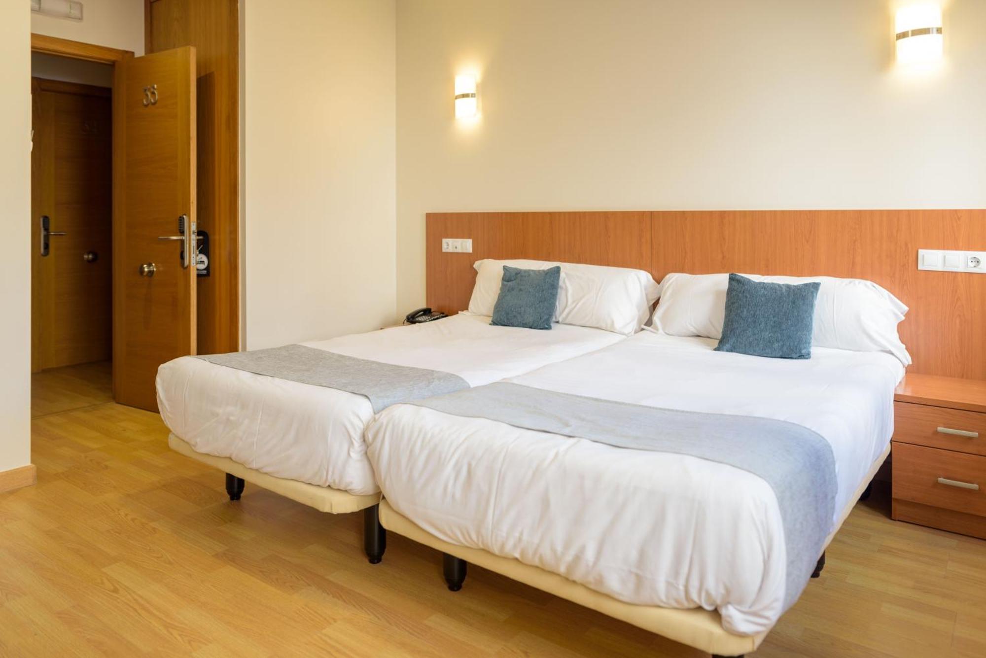 Hotel Alda Fogar Do Marineiro Рибадео Экстерьер фото